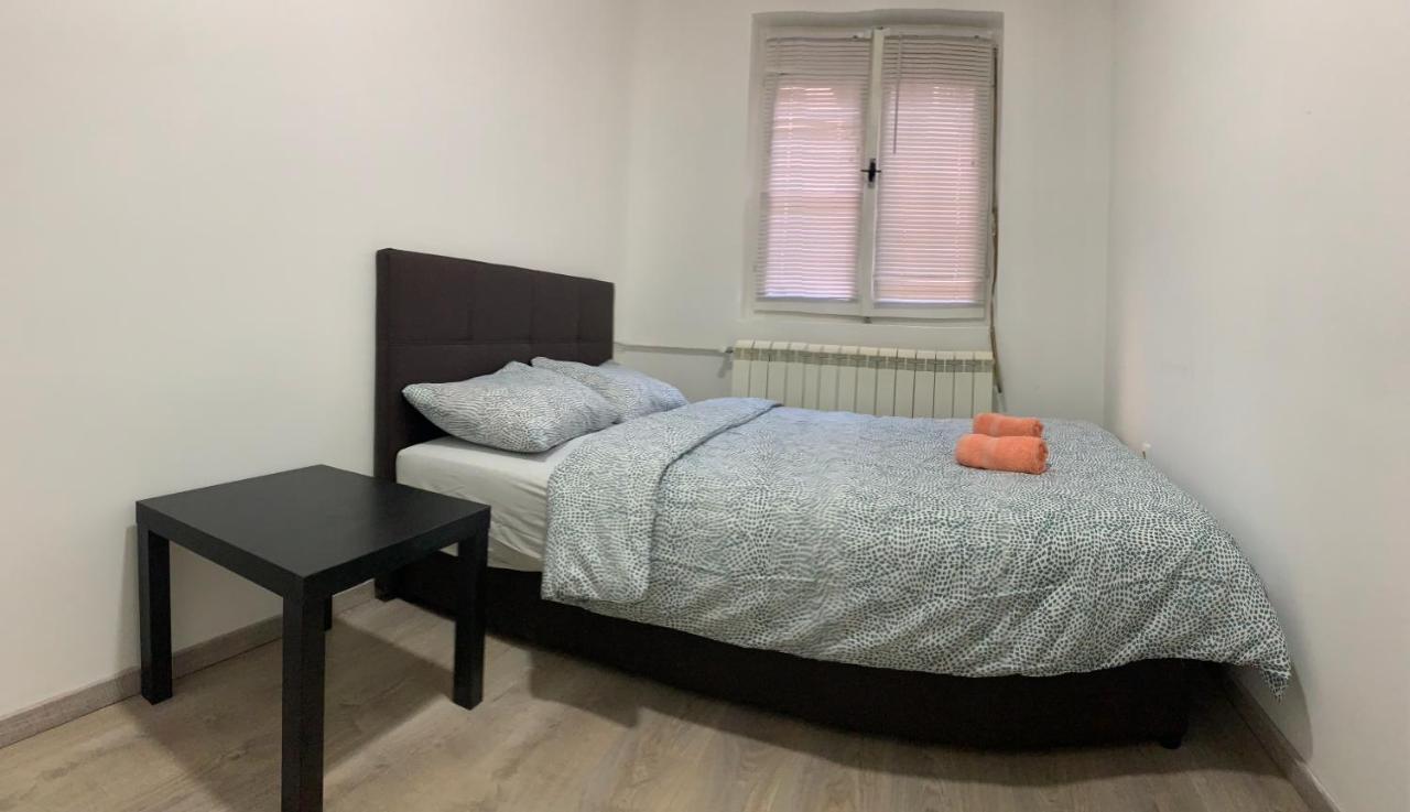 Private Rooms Belgrade Hostel Εξωτερικό φωτογραφία